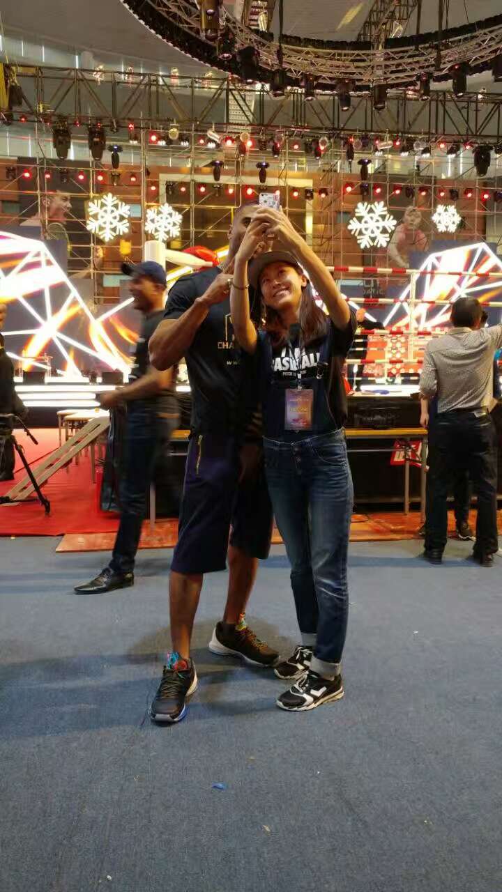 黑人拳王马库斯崇拜叶问咏春拳，却扬言要KO少林弟子