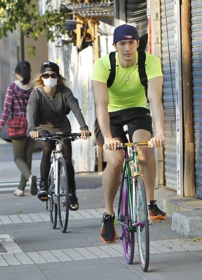 36岁蔡依林身价上百亿,蔡依林与锦荣六年爱情马拉松