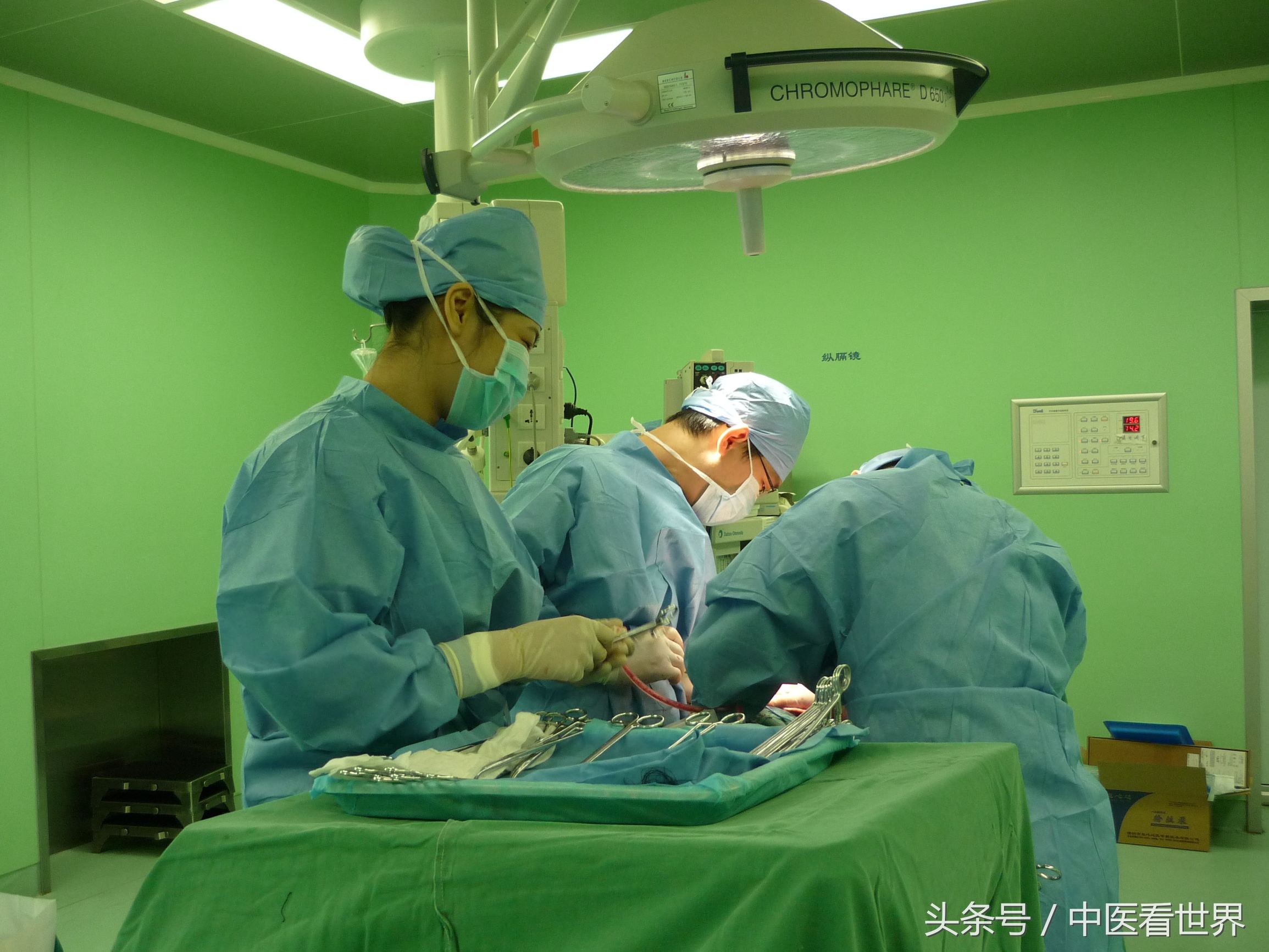 剖腹产后下身有异物感但是不漏尿,剖腹产发现肚子有东西