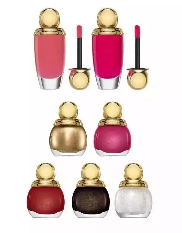 快来领取你的圣诞礼物朋友圈,你有一份圣诞礼物请查收三张图