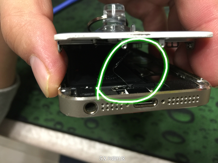 如何给苹果5s换电池品胜,苹果5s怎么换电池教程