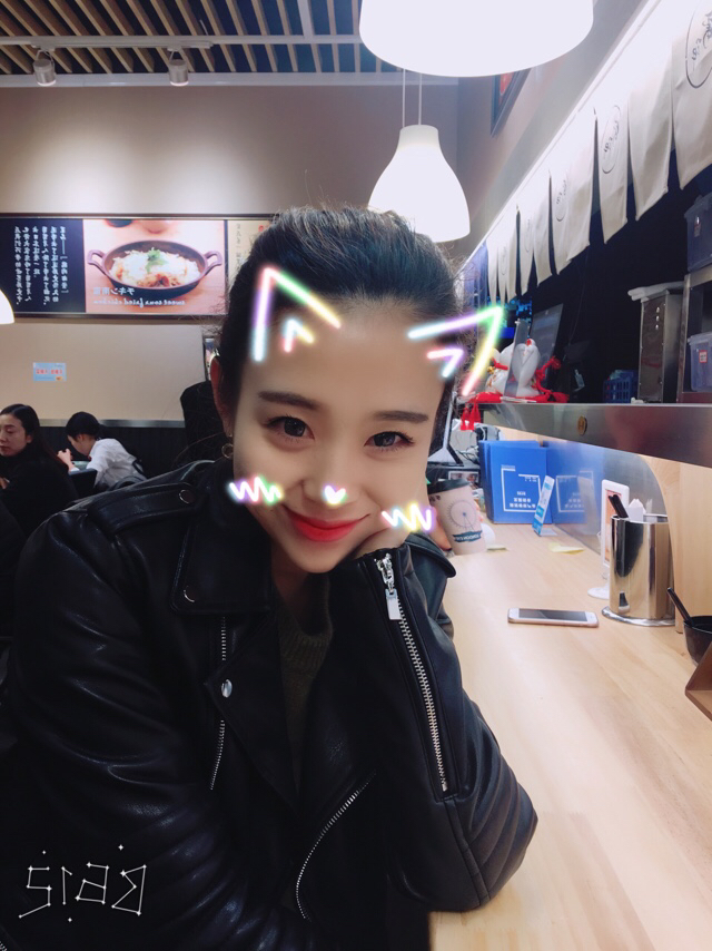 什么样的脸型发际线高好看,不同形状的发际线