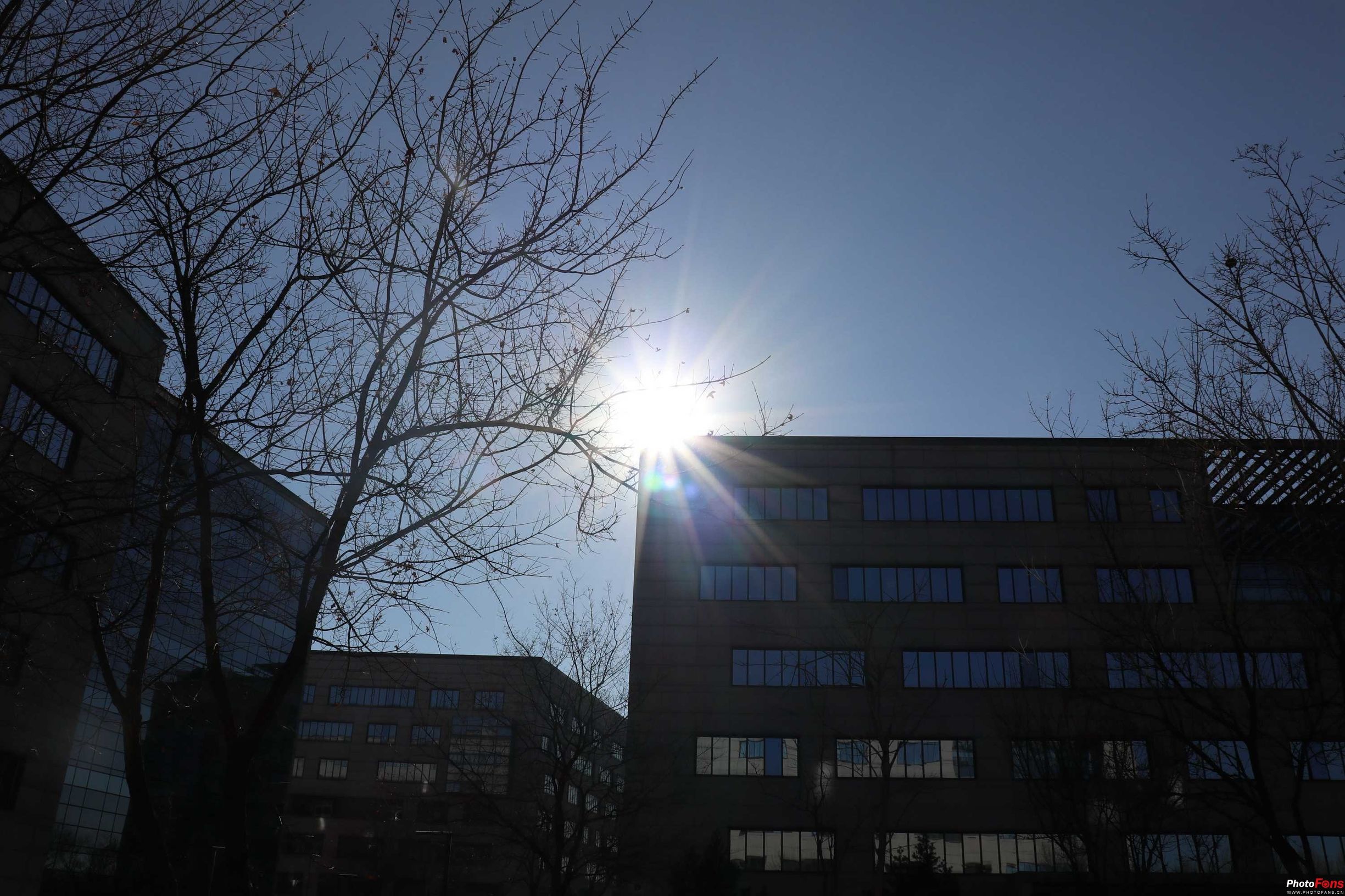 无反长焦镜头,18-50f2.8变焦镜头