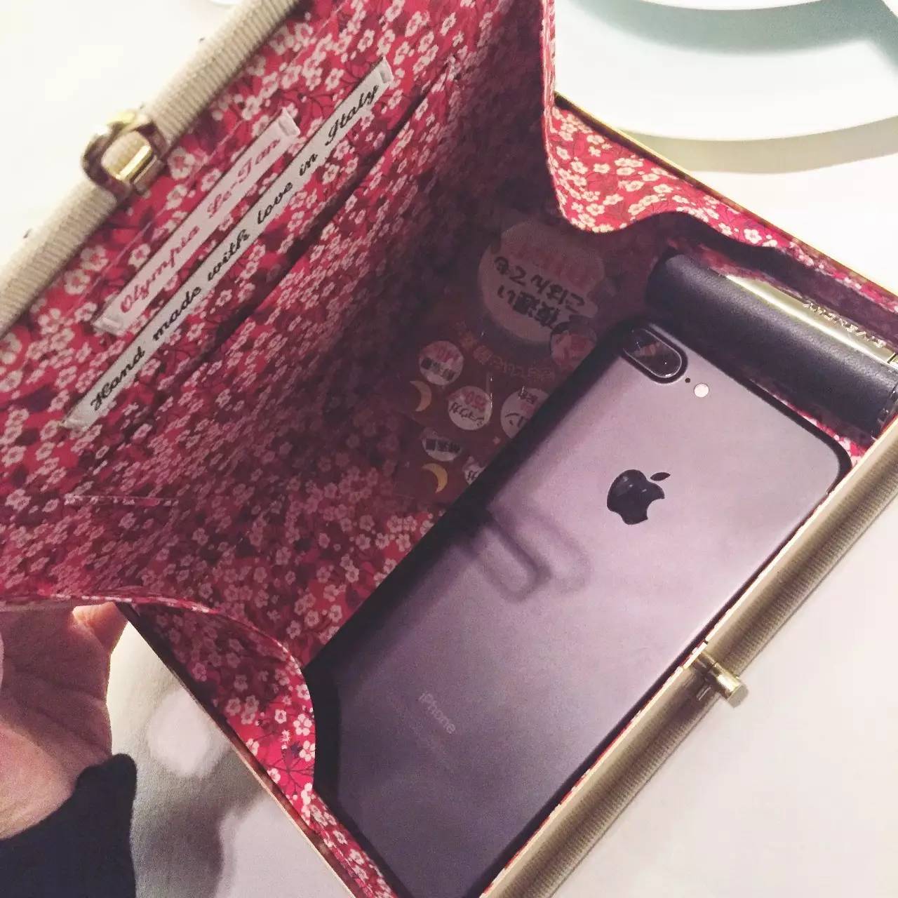 我找来5位很会花钱的好朋友,分享了她们的年度最爱清单!