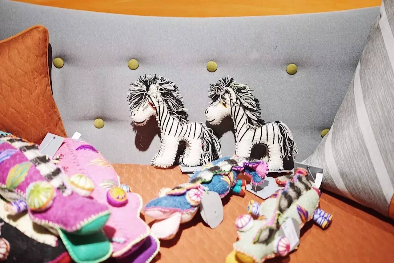 直男们有救了！这13家从未杭州亮相的新店，总有一款圣诞礼物，适合你的女神……