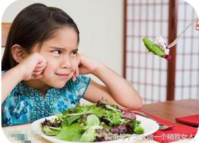 皮肤暗黄怎么改善美白,皮肤有斑暗黄怎么改善