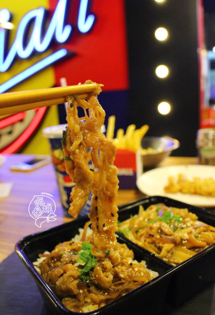 这店美得像百老汇！5星迷你料理一口吃，你绝对没尝过！