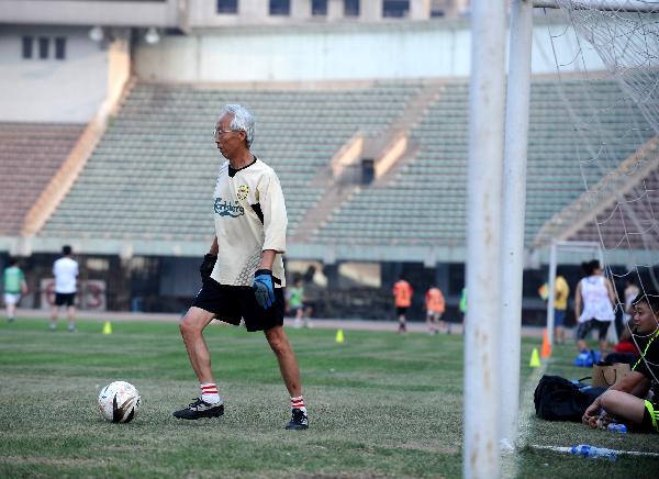 足球踢球规则及注意事项,足球科普课程