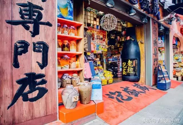 鐞夌悆涔嬭摑鎭嬫垬鍐茬怀,鎭嬫垬鍐茬怀铚滄湀涔嬫梾