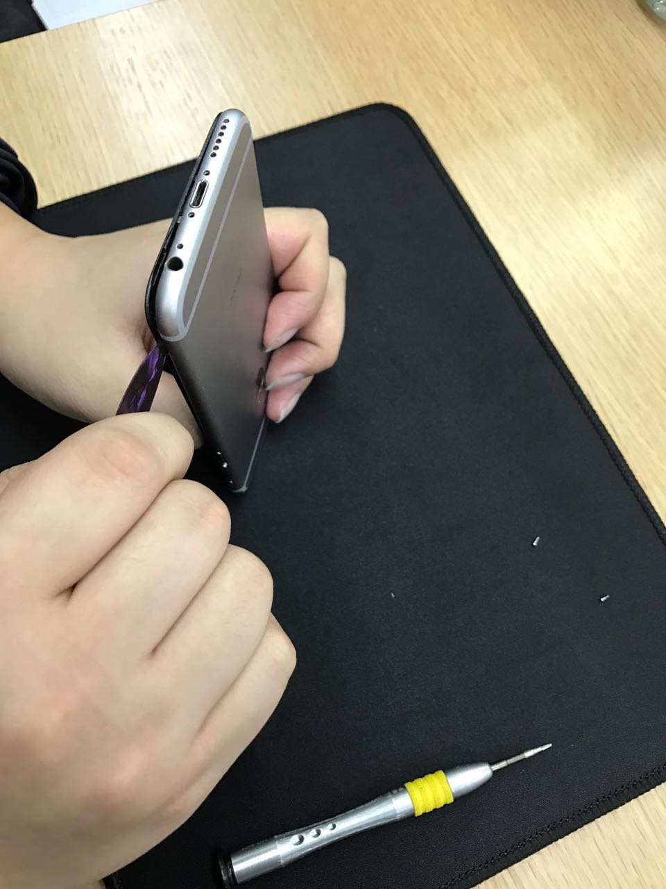 iphone6屏幕换玻璃,iphone6屏幕更换多少钱