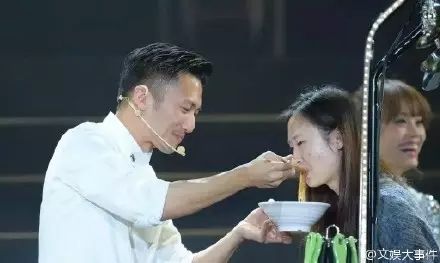 王菲谢霆锋上海演唱会,谢霆锋张柏芝王菲演唱会