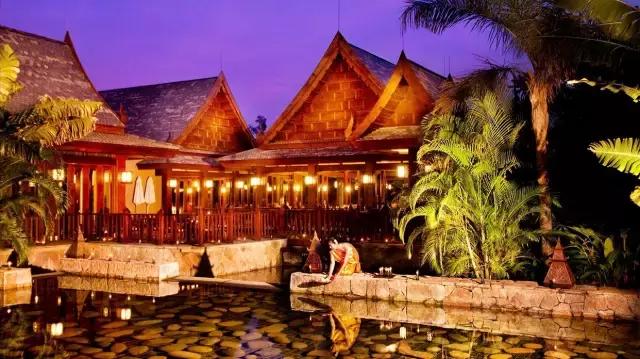 三亚亚龙湾红树林泰餐厅，引无数吃货竞折腰！