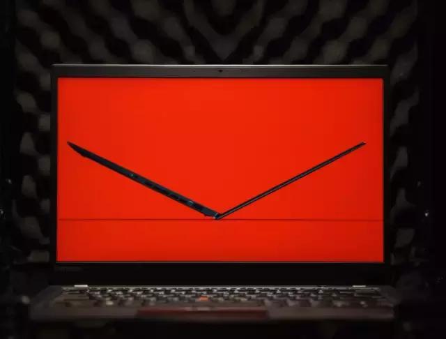 x1carbon 2017新机 (x1 carbon 2018深度评测游戏)