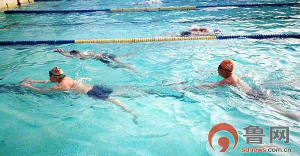 冬泳协会元旦晚会,枣庄市冬泳节视频