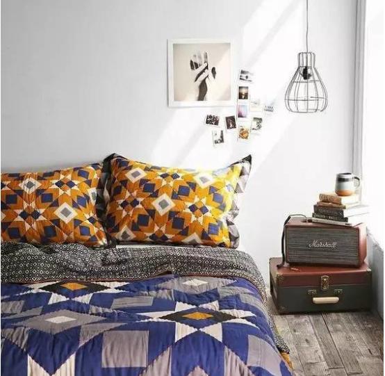 极简主义装修风格床头柜,经典床头柜装修设计