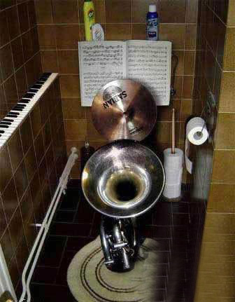 我们今天来盘点一下各种奇葩马桶,世界上最奇葩的九种马桶