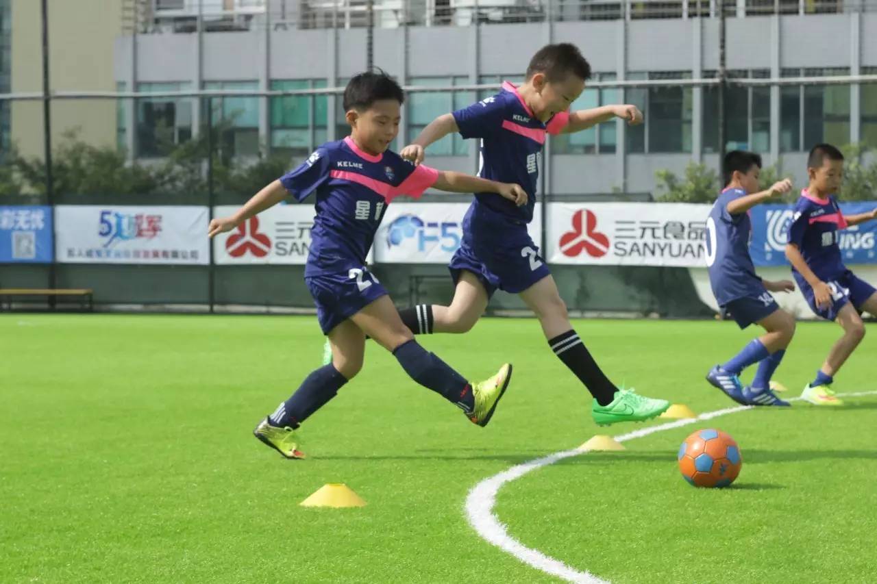 在深圳，为孩子选择足球培训，你需要知道的6件事