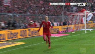 不懂足球的去足球场看球,不懂足球的人看球