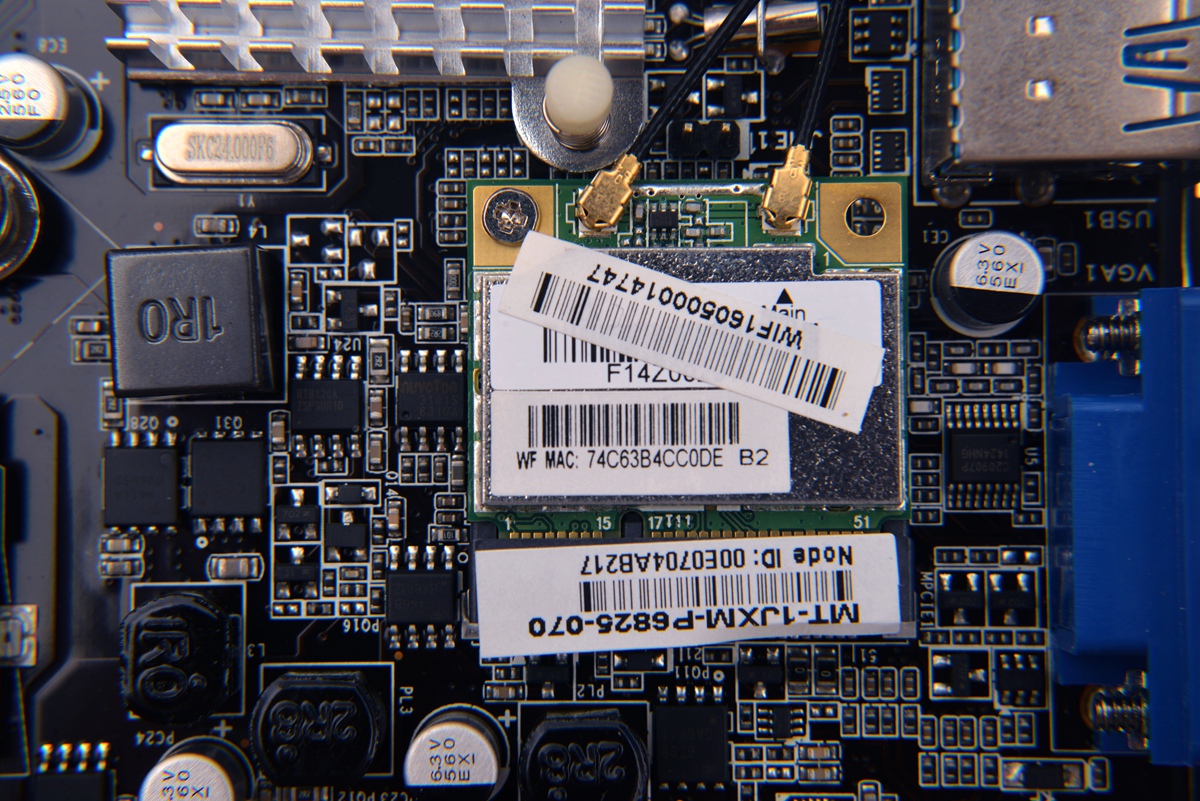 未到年二十八就扫除,晒一下我书房用的主力电脑