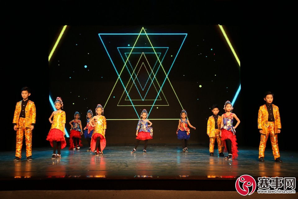 赛事网春晚录制圆满结束，正月初一至初三请锁定福建教育电视台