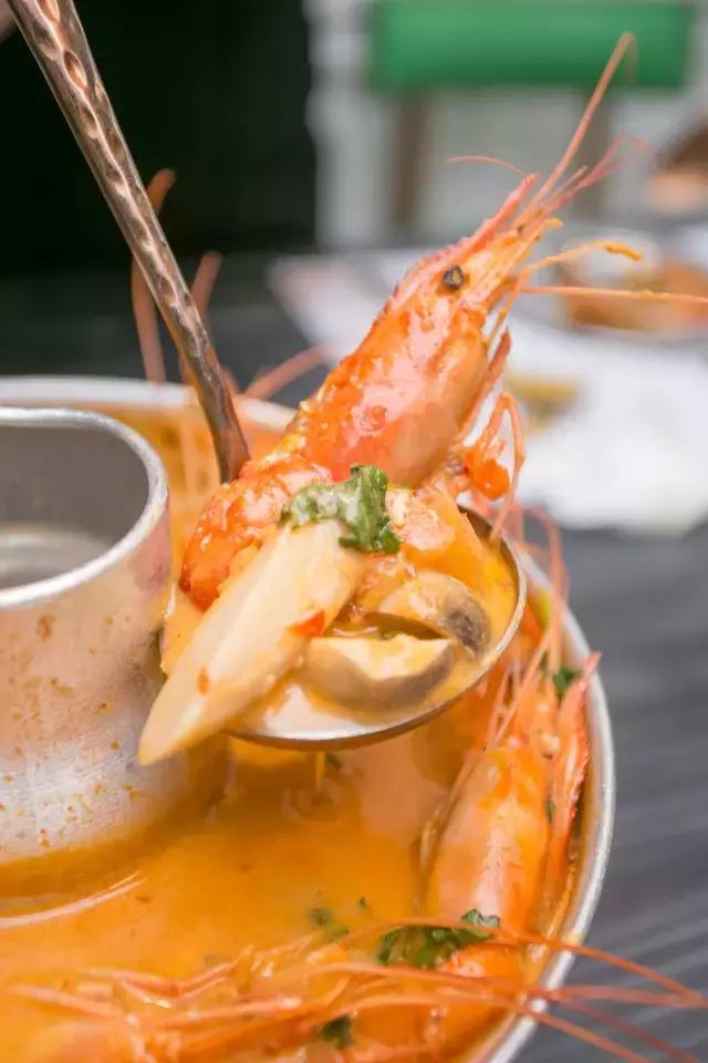 泰国餐厅空降珠海斗门!泰国厨师带你免单试食,刷我滴卡!