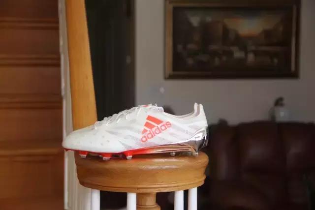 adidas2018篮球球鞋,年度阿迪达斯球鞋推荐