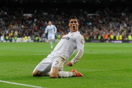 足坛十大经典庆祝动作,足坛十大惊人庆祝动作