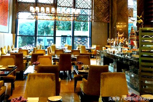 在长沙吃顿烧烤200元够吗,长沙去吃湘菜吃到饱大概多少钱