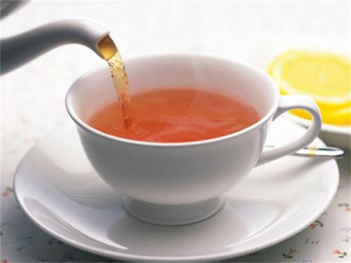 狗狗便便不成形但精神好怎么回事,狗狗便便成形但有两滴稀便