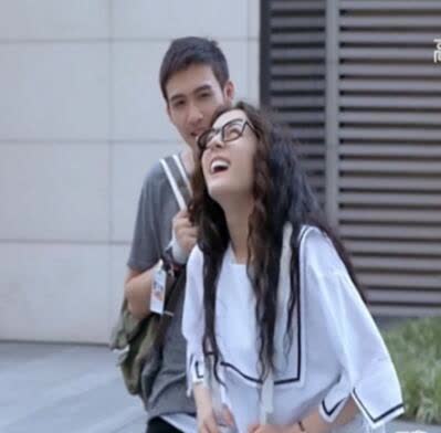 李慧珍迪丽热巴粉底,迪丽热巴漂亮的李慧珍造型评价