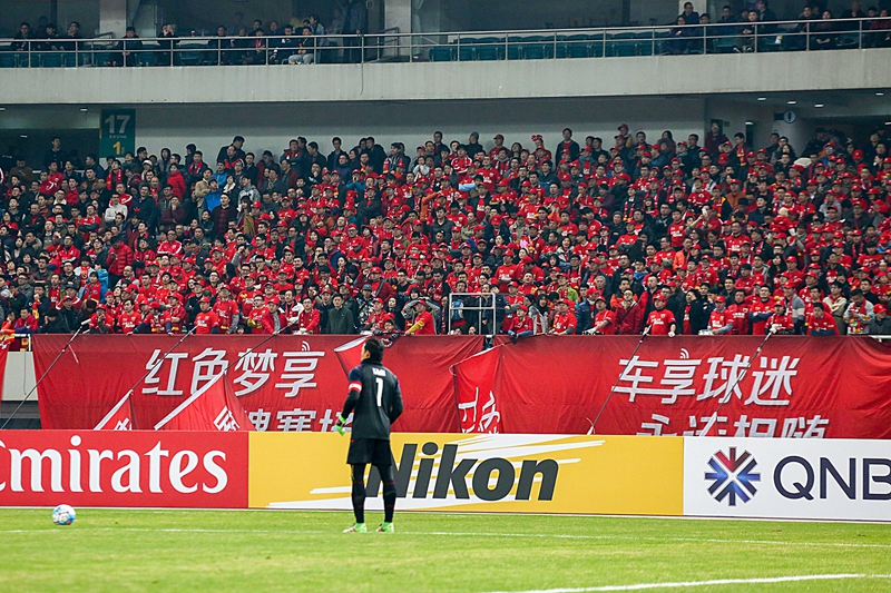 上港庆祝胜利,上海上港新赛季冠军