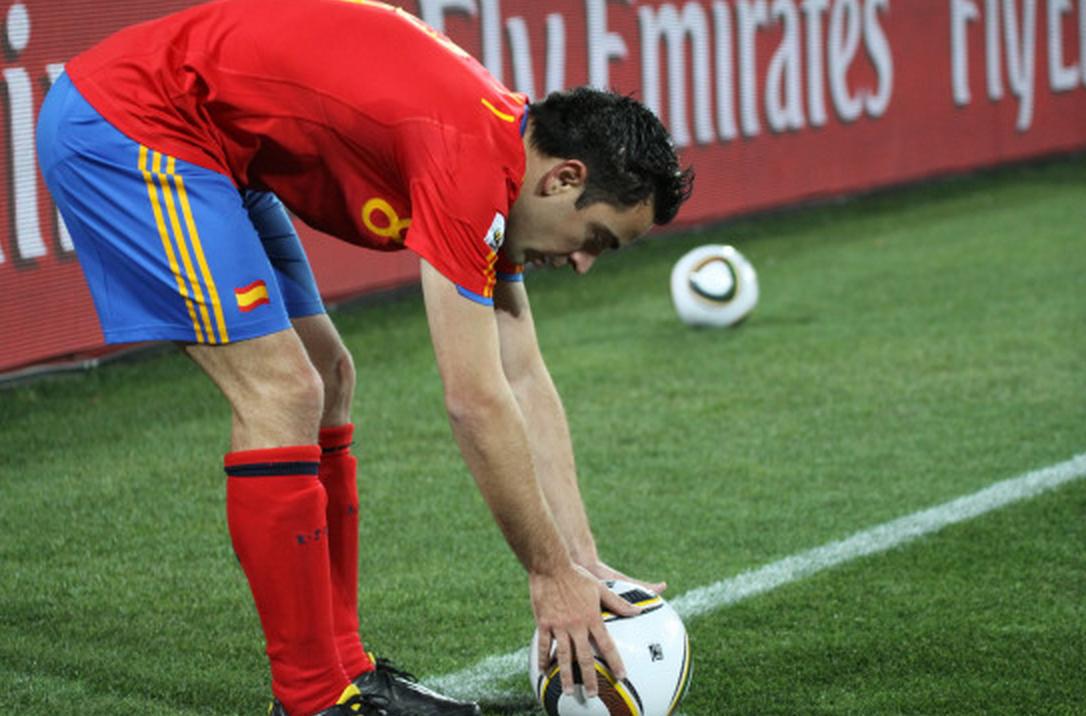 逆足边路传中教学,边路传中技术图示