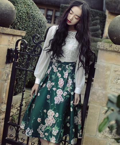 在时尚的浪口上,女人就要美如风景线!