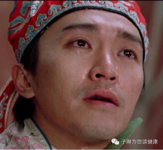 喝酒后嘴唇起皮裂口是怎么回事,嘴唇裂口起皮是什么原因