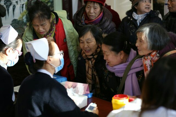 解放军306医院除夕之夜倒计时与正计时