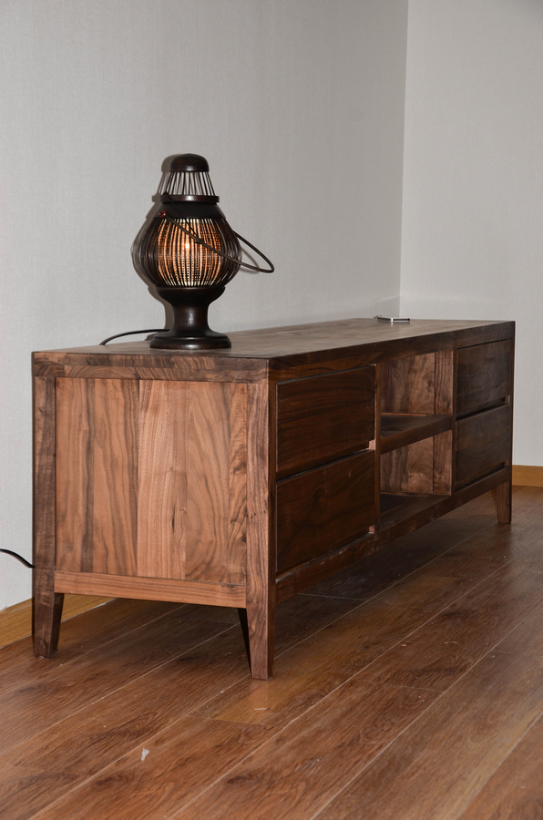 带你看看真实的实木家具工厂,北京实木家具定制