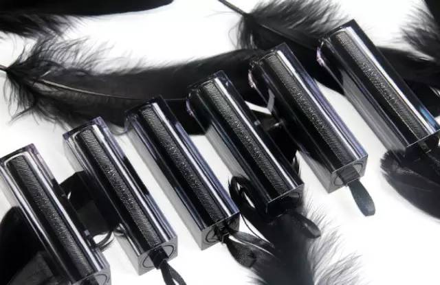 「昕薇FM」这些礼物送女生不贵又有品位，你的男票不用再犯愁了！