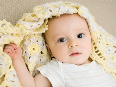 8个月宝宝晚上睡觉老醒一醒就哭,一个月宝宝睡觉容易醒怎么办