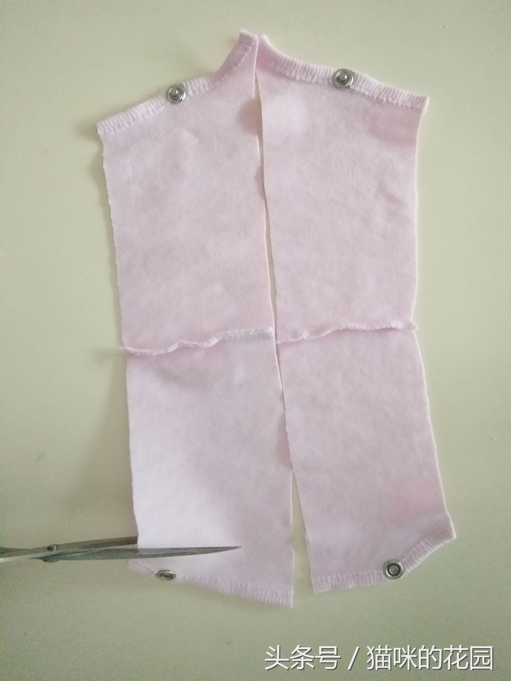 带拉链的连体衣怎样改上衣视频,婴儿连体衣改成上衣裁剪方法