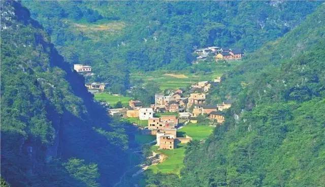 教育扶贫为孩子撑起一片蓝天,教育公益扶贫