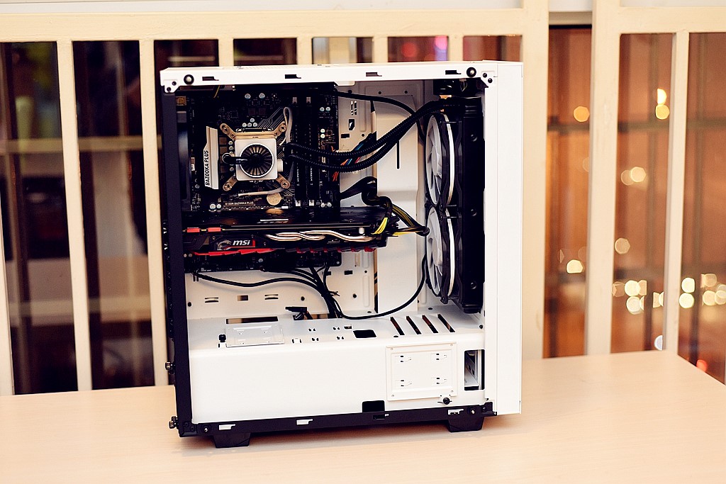 intel90年代,intel是电脑老牌子吗