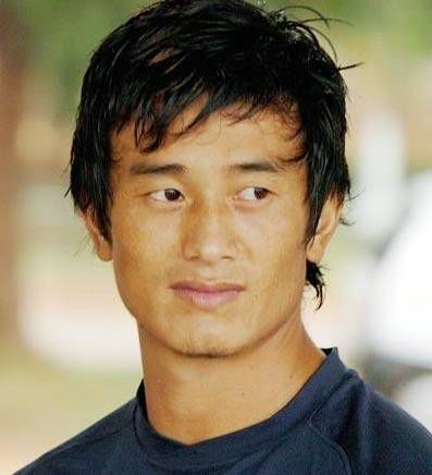 一张典型的*藏西**人面孔,印度足球旗帜人物,曾留洋英格兰联赛!