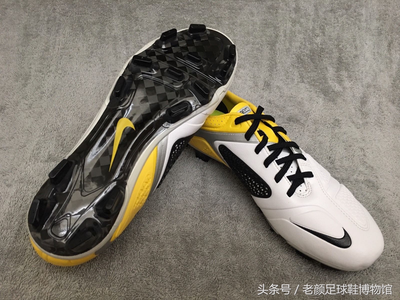 足球鞋阿迪和耐克谁更强,足球鞋耐克暗杀系列
