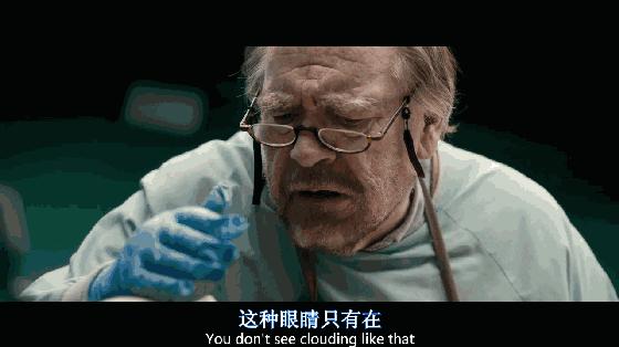 这具尸体一动不动，却制造了年度恐怖大戏！