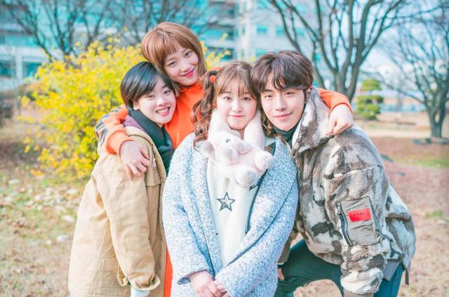 韩国近期疯哪些面膜？像金福珠这么敷面膜敷出10倍功效