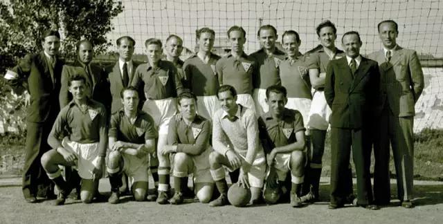 他全家性命危在旦夕，连续被50多个国家拒签，直到来中国总领馆