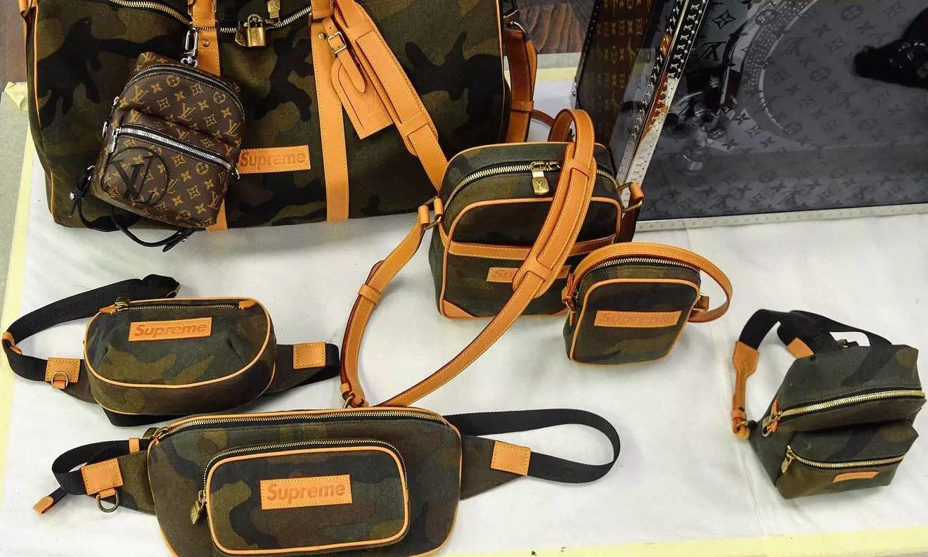 lv联名supreme2017xc (lv supreme联名)