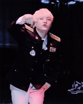 老子就是存折的0太多了，韩国rapper歌词炫富一个比一个狠