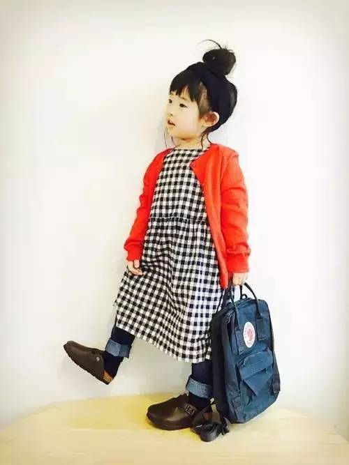 日本萌娃童装走秀,日系小童装潮流搭配