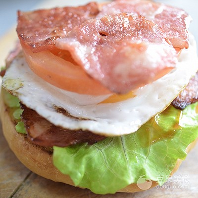 利仁多功能电饼铛汉堡,五分钟直接搞定的美食汉堡